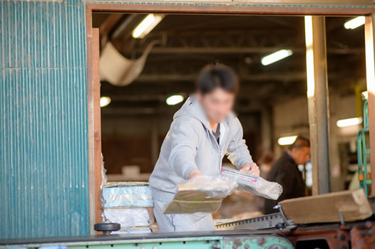 仕分け・積荷　構内作業担当
